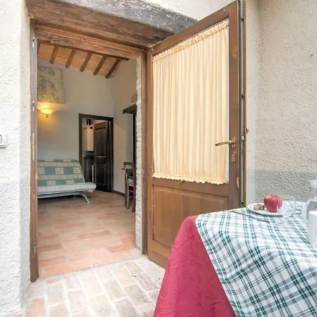 別荘 Inviting In Amidst Hills Borgo Pace